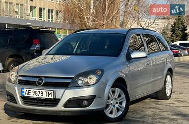 Универсал Opel Astra 2005 в Днепре