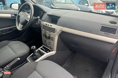 Универсал Opel Astra 2007 в Лубнах