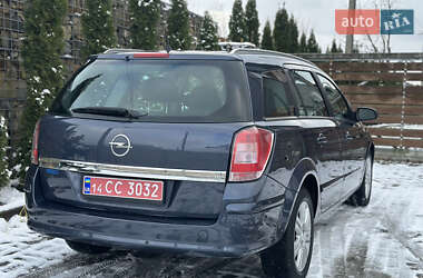 Універсал Opel Astra 2009 в Стрию