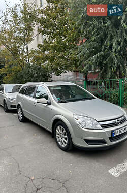 Універсал Opel Astra 2004 в Києві