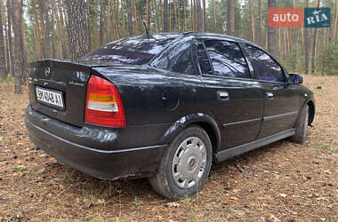 Седан Opel Astra 2008 в Ахтырке