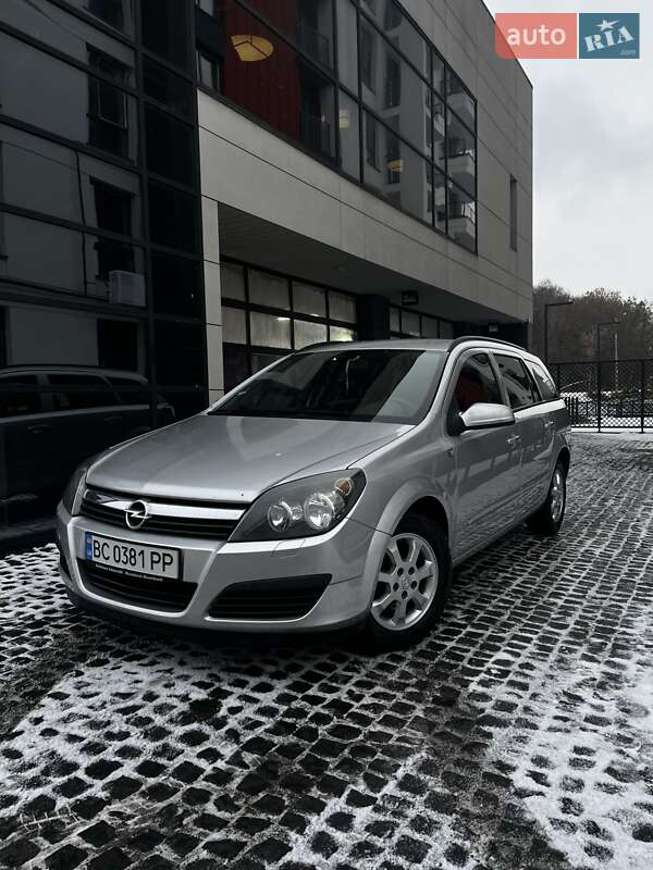 Универсал Opel Astra 2005 в Львове