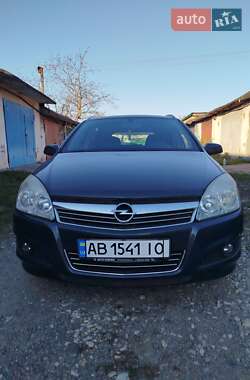 Универсал Opel Astra 2007 в Волочиске