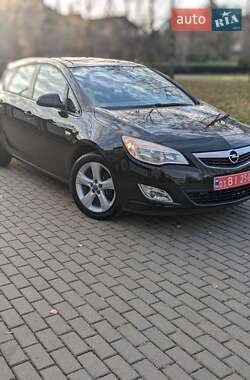 Хэтчбек Opel Astra 2010 в Ровно