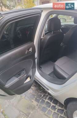 Хетчбек Opel Astra 2010 в 