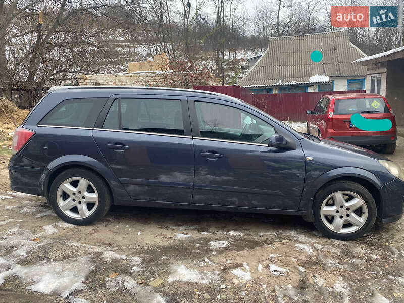 Универсал Opel Astra 2006 в Обухове