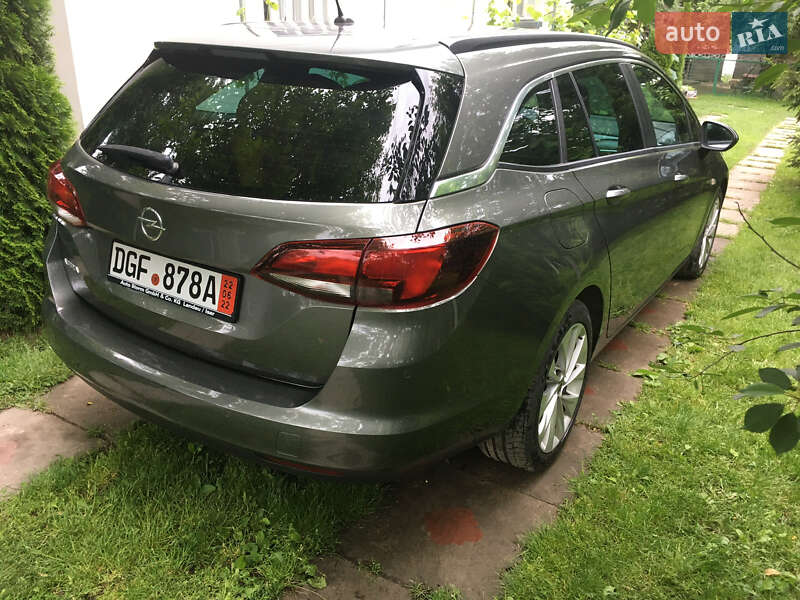 Універсал Opel Astra 2017 в Бучачі
