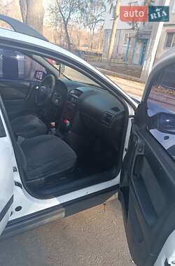 Универсал Opel Astra 2001 в 