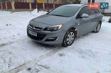 Универсал Opel Astra 2013 в 