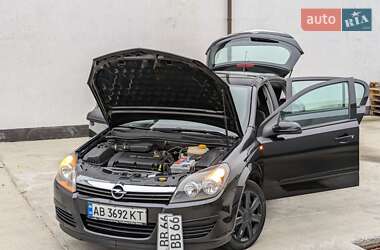 Хэтчбек Opel Astra 2005 в Виннице