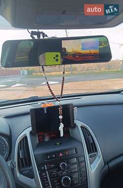 Универсал Opel Astra 2011 в Золочеве