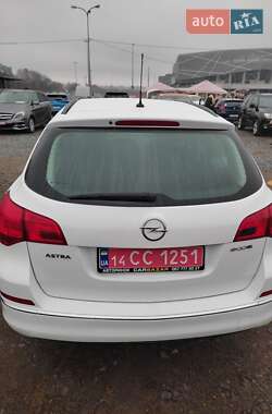 Универсал Opel Astra 2014 в 