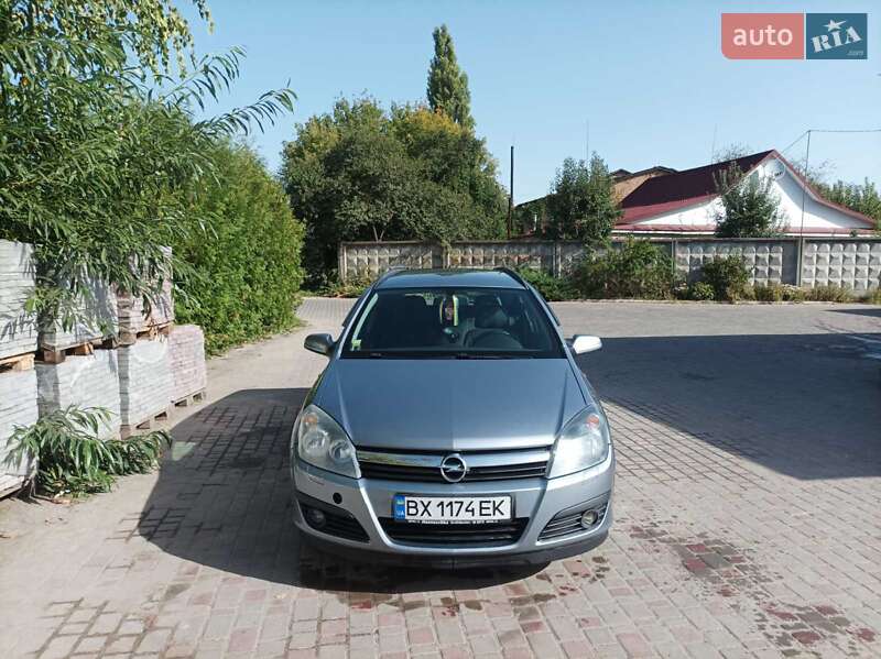 Універсал Opel Astra 2006 в Хмельницькому