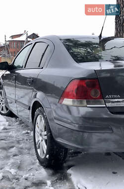 Седан Opel Astra 2011 в Вінниці