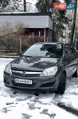 Седан Opel Astra 2011 в Вінниці