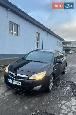 Хетчбек Opel Astra 2011 в Коломиї