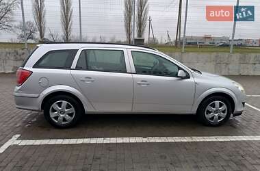 Универсал Opel Astra 2009 в Южноукраинске