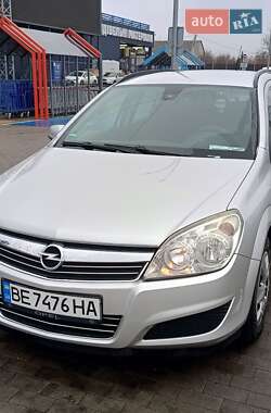 Универсал Opel Astra 2009 в Южноукраинске