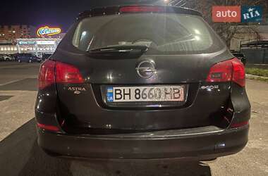 Универсал Opel Astra 2013 в Одессе