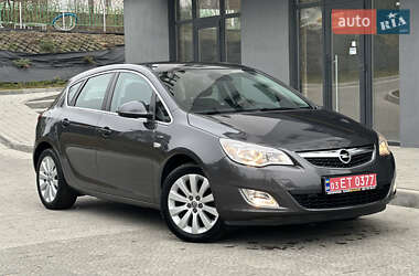 Хетчбек Opel Astra 2011 в Львові