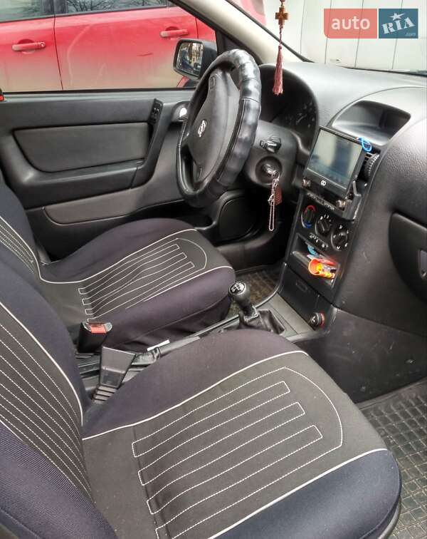 Седан Opel Astra 2008 в Бердичеві