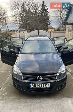 Універсал Opel Astra 2005 в Бершаді
