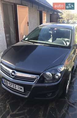 Универсал Opel Astra 2010 в Турбовом