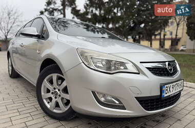 Універсал Opel Astra 2011 в Кам'янець-Подільському