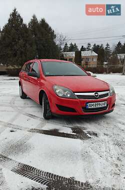 Універсал Opel Astra 2009 в Звягелі