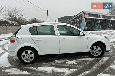 Хэтчбек Opel Astra 2006 в Полтаве