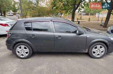 Хэтчбек Opel Astra 2010 в Киеве