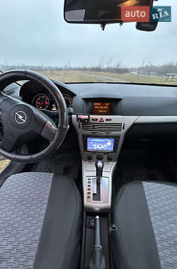 Универсал Opel Astra 2008 в 