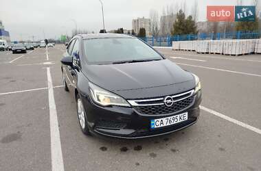 Универсал Opel Astra 2018 в Черкассах