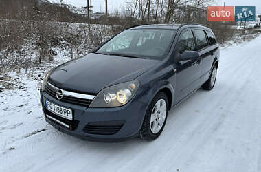 Універсал Opel Astra 2006 в Старому Самборі