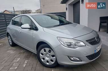 Хэтчбек Opel Astra 2011 в Ивано-Франковске