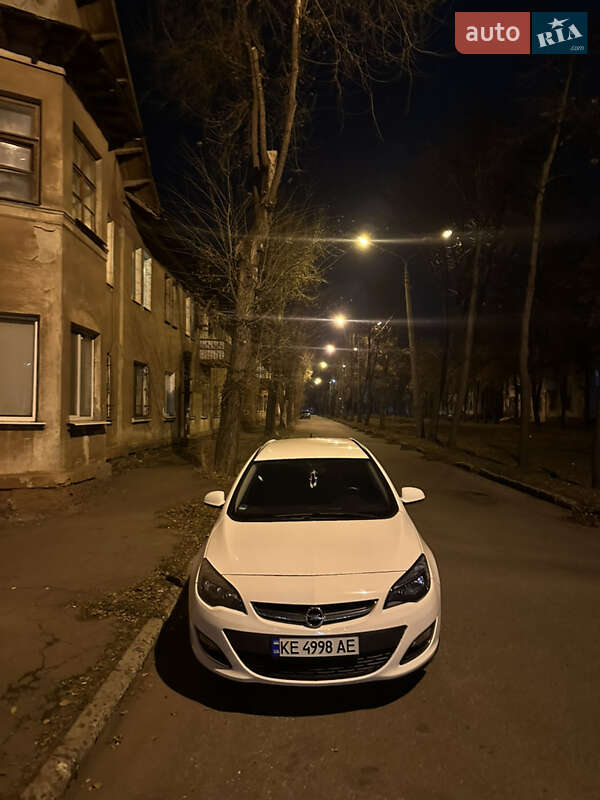 Універсал Opel Astra 2012 в Кривому Розі