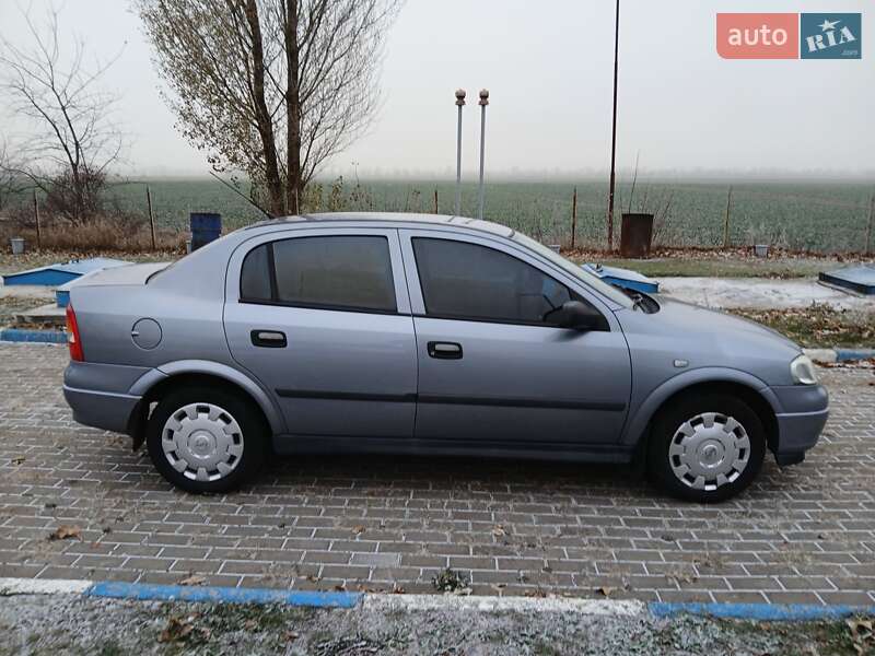 Седан Opel Astra 2007 в Черкассах