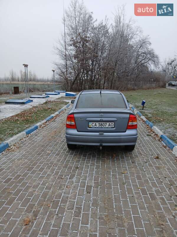 Седан Opel Astra 2007 в Черкассах