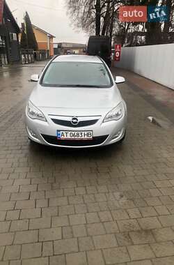 Универсал Opel Astra 2011 в Коломые