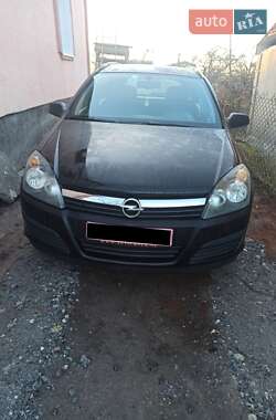 Универсал Opel Astra 2006 в Дубно