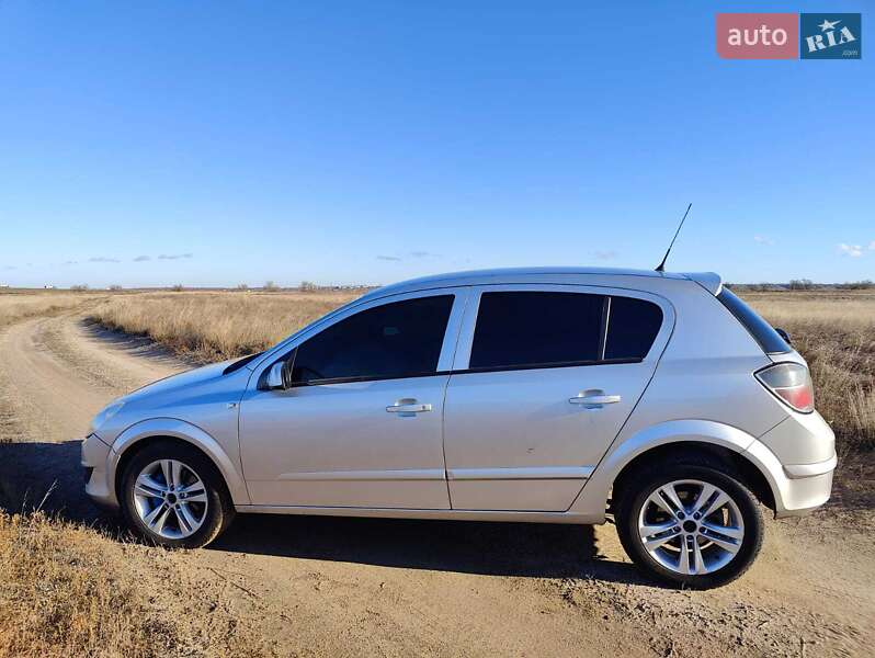 Хэтчбек Opel Astra 2008 в Южном фото 9 Хэтчбек Opel Astra 2008 в Южном
