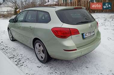 Універсал Opel Astra 2011 в Ковелі