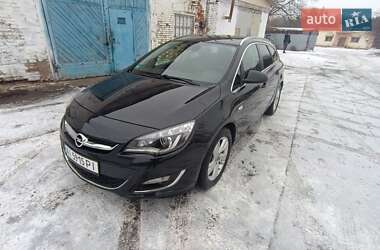 Универсал Opel Astra 2015 в Яготине