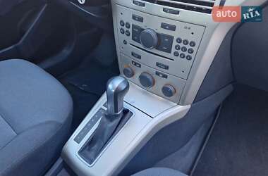 Универсал Opel Astra 2008 в Киеве