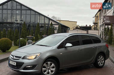 Универсал Opel Astra 2015 в Львове