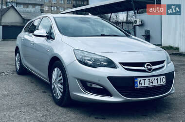 Универсал Opel Astra 2013 в Коломые