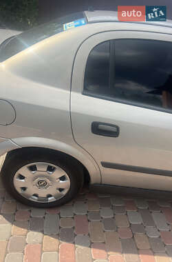 Седан Opel Astra 2007 в 