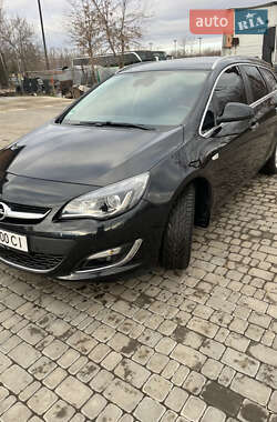 Універсал Opel Astra 2013 в Коломиї