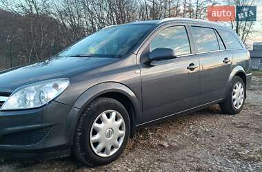 Універсал Opel Astra 2009 в Тернополі