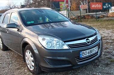 Універсал Opel Astra 2009 в Тернополі